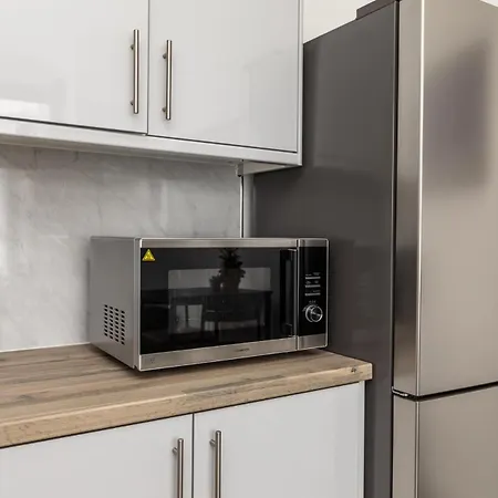 Dove Court Travel 5 - First Floor Ensuite Guest house Almondsbury